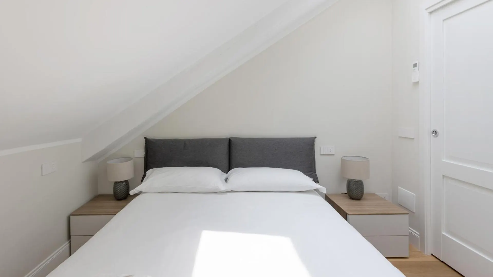 Luminoso Trilocale Certosa - Mirable Pm Apartment Milan Italy